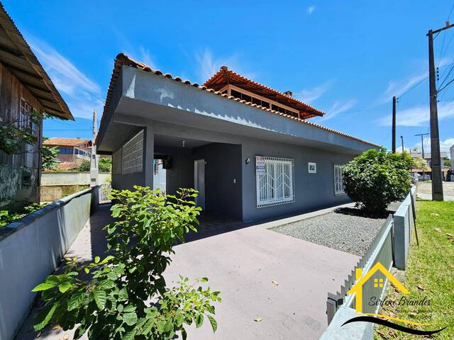 #0216 - Casa para Venda em Balneário Barra do Sul - SC