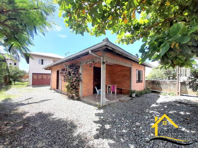 #0511 - Casa para Venda em Balneário Barra do Sul - SC